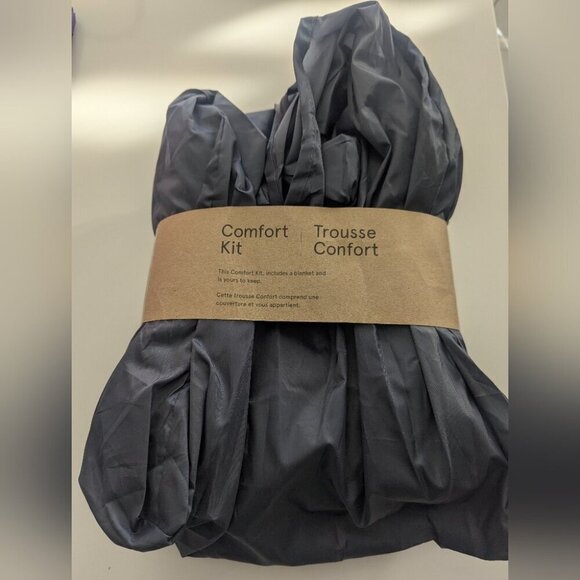 Bundle Of 2 Air Transat Travel Kit Eye Mask L' Occitane Toiletries - New - Picture 2 of 5